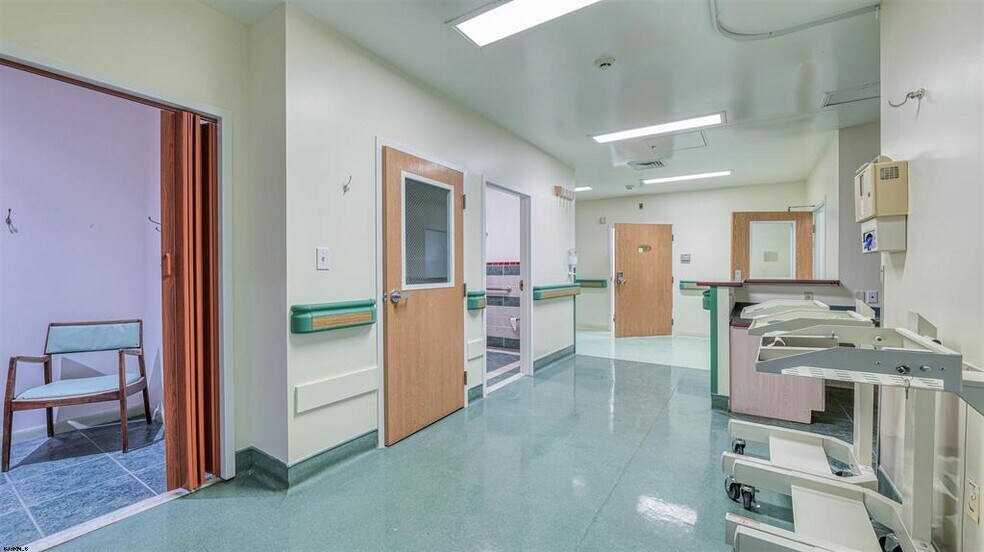 More Photos Of 301-305 Central Ave, Egg Harbor Township Medical For Lease