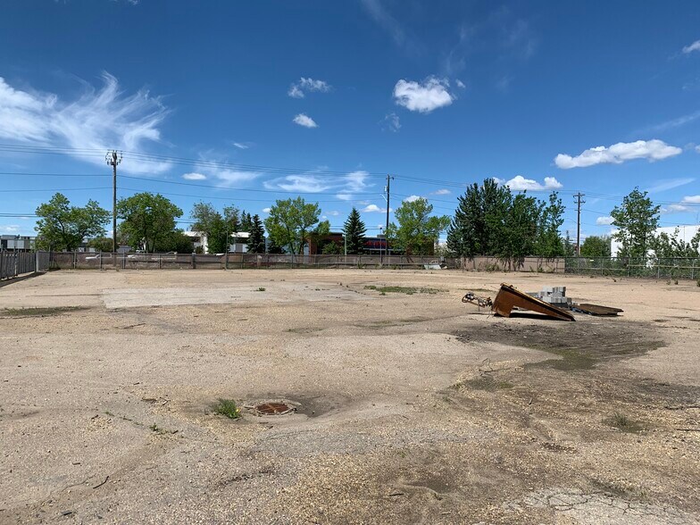 More Photos Of 14820 123rd Ave NW, Edmonton Industrial For Lease
