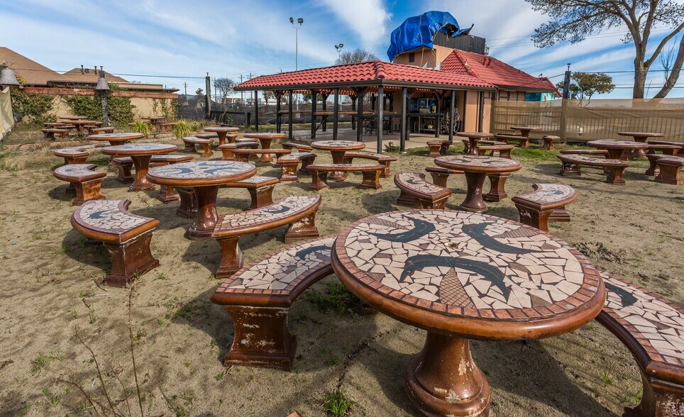 More Photos Of 4070 Country Rd 89, Dunnigan Restaurant For Sale