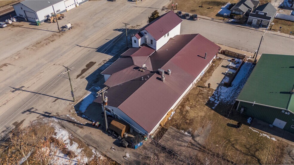 More Photos Of 119 N Lincoln St, Ransom Bar For Lease