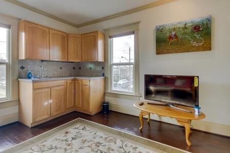More Photos Of 707 NE 5th St, McMinnville Office For Sale