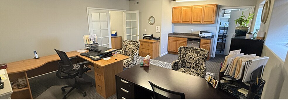 More Photos Of 541 E Garden Dr, Windsor Light Distribution For Sale