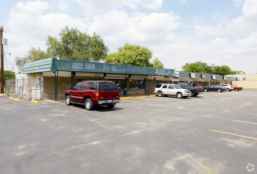 Primary Photo Of 1307-1407 Castroville Rd, San Antonio Unknown For Lease