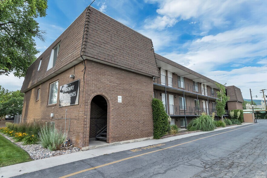 More Photos Of 2519 S 300 E, South Salt Lake Apartments For Sale