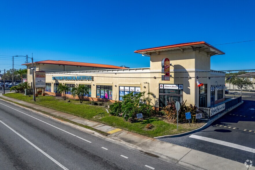 More Photos Of 8200-8250 66th St N, Pinellas Park Unknown For Lease
