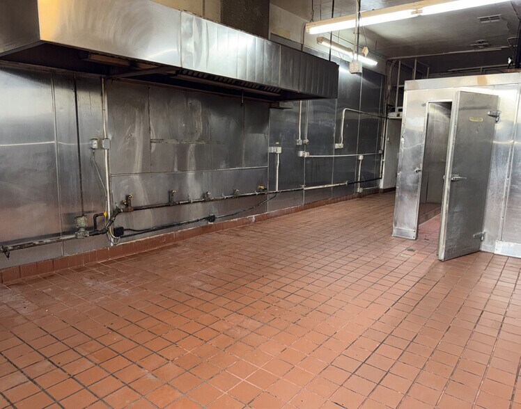 More Photos Of 3621 S Western Ave, Los Angeles Restaurant For Lease