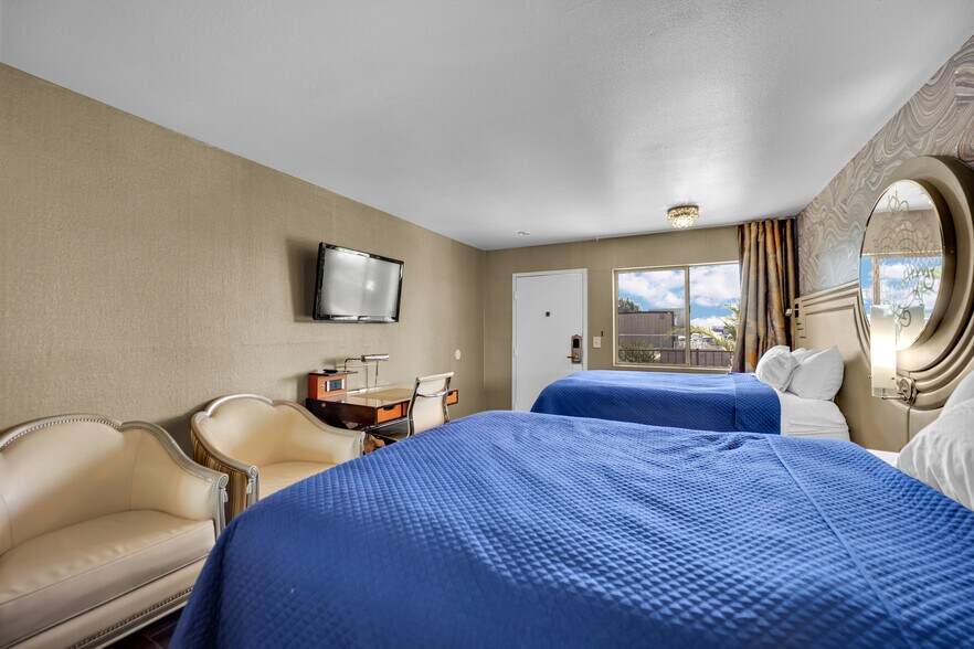 More Photos Of 2855 Fremont St, Las Vegas Hotel For Sale