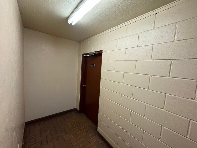 More Photos Of 633 Grand ave, Texola Flex For Sale