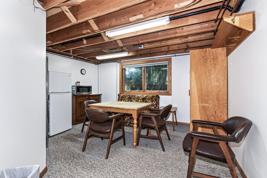 More Photos Of 9758 W Lake Ave, Minocqua Medical For Sale
