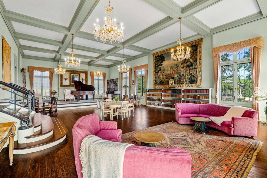 More Photos Of 4 Windmill Hill rd, Dublin Specialty For Sale