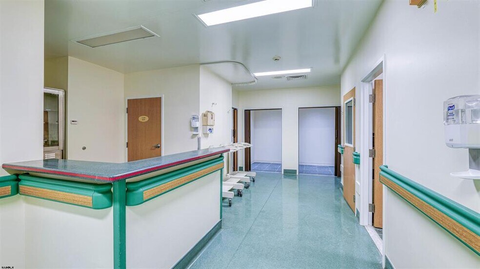 More Photos Of 301-305 Central Ave, Egg Harbor Township Medical For Lease