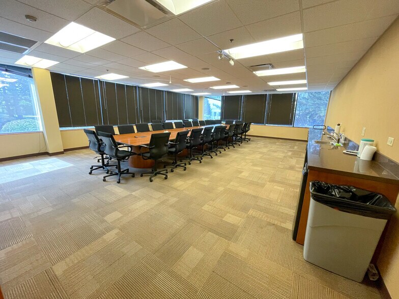 More Photos Of 500 Remington Rd, Schaumburg Office For Lease