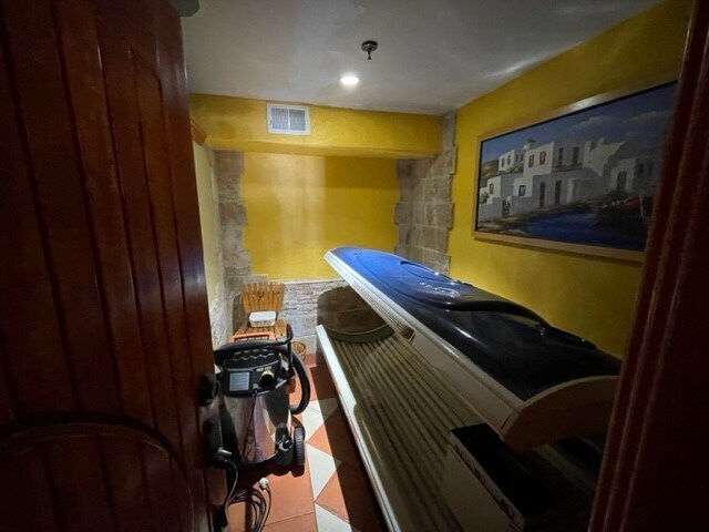 More Photos Of 58 Easton Ave, New Brunswick Storefront For Lease