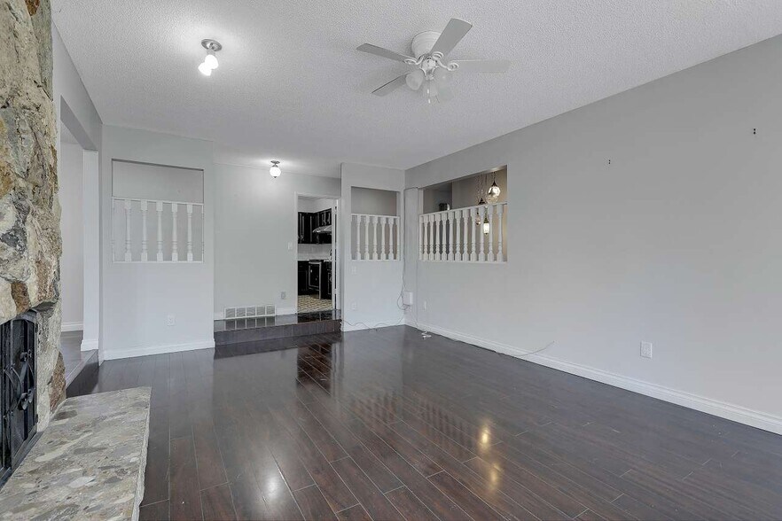 More Photos Of 9509 152 St, Surrey Daycare Center For Lease