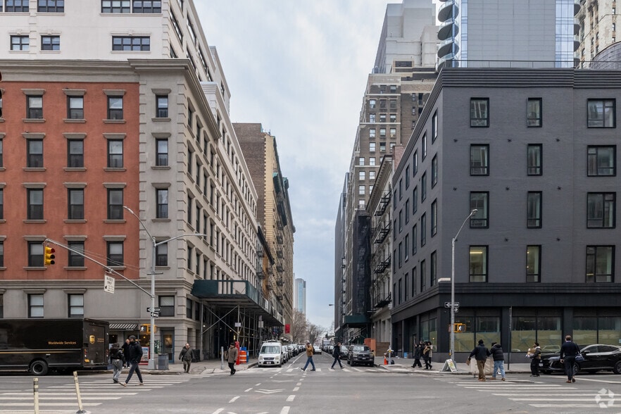 More Photos Of 21 Murray St, New York Office For Sale