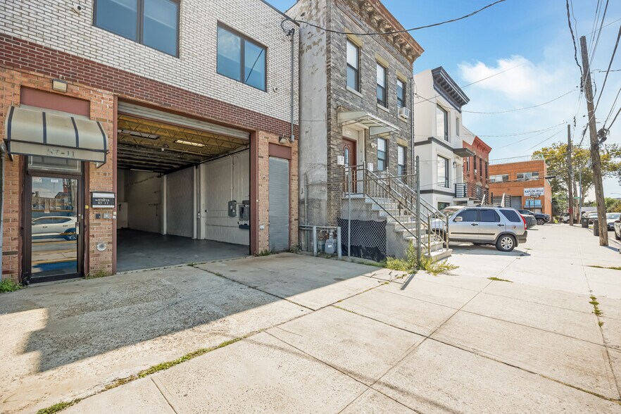 More Photos Of 57-11 58th St, Maspeth Warehouse For Sale
