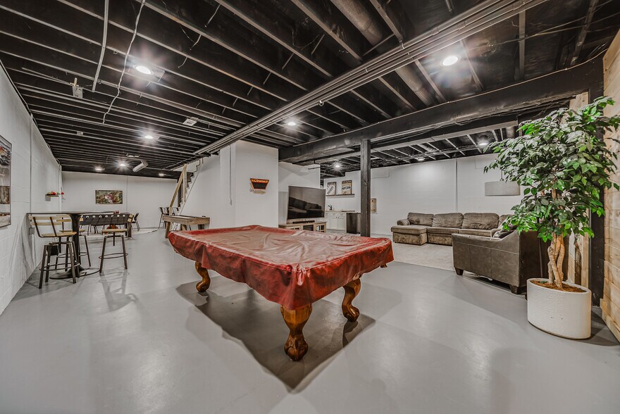 More Photos Of 23095 Buena Vista Rd, Rockbridge Apartments For Sale