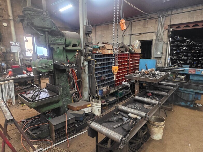 More Photos Of 1389 Old State Rd, Waterford Industrial For Sale