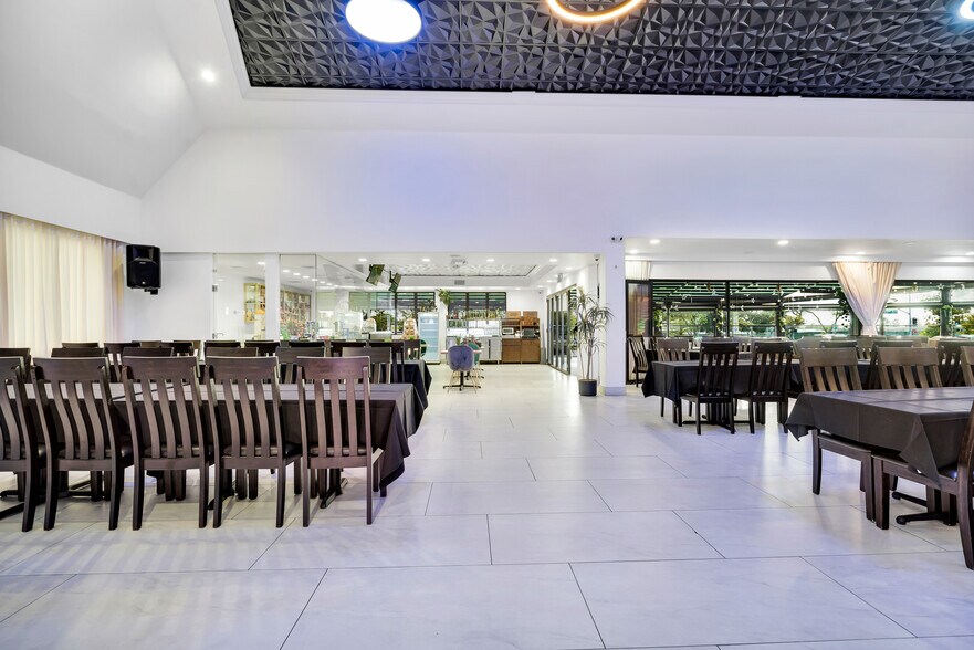 More Photos Of 345 W Foothill Blvd, Upland Restaurant For Sale