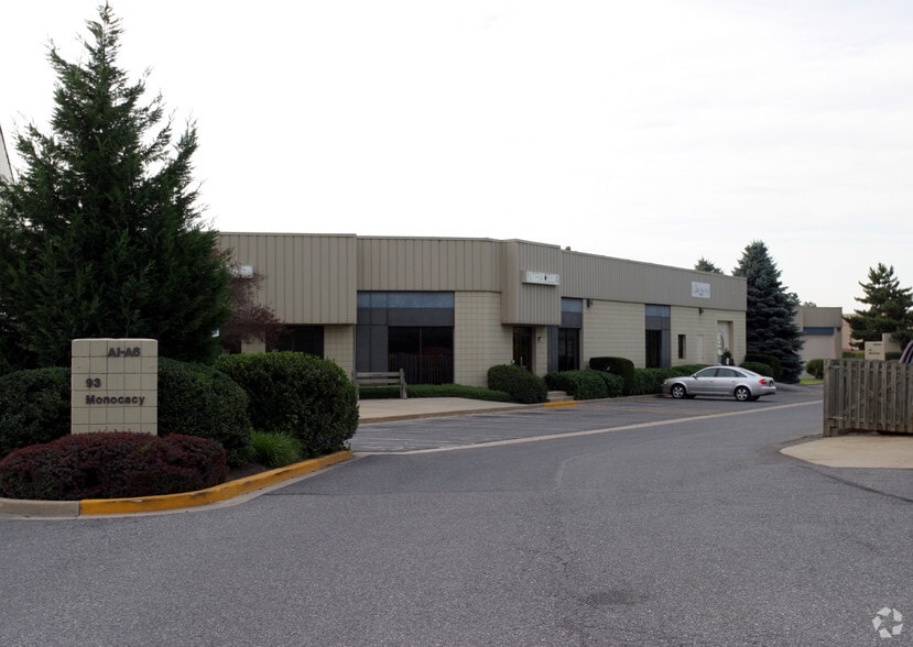 More Photos Of 93 Monocacy Blvd, Frederick Showroom For Lease