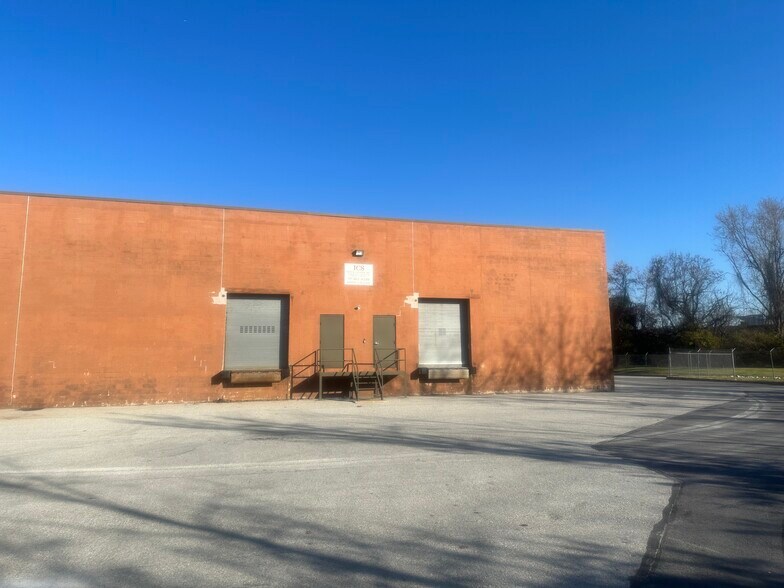 More Photos Of 306 Commerce Dr, Exton Industrial For Sale