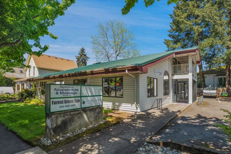More Photos Of 1904 Elm St, Forest Grove Medical For Sale