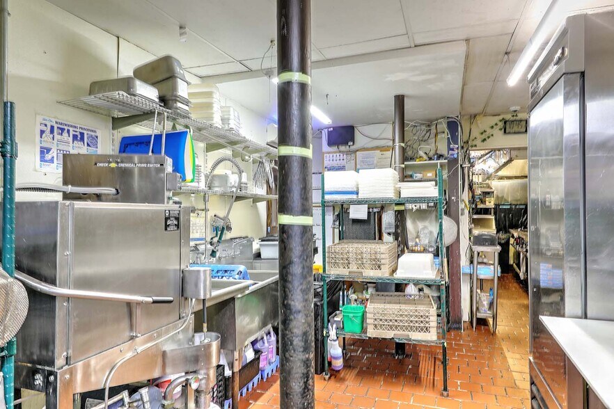 More Photos Of 50 Glendale Ave, Providence Storefront For Sale