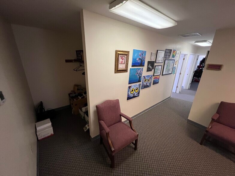 More Photos Of 10106 Krause Rd, Chesterfield Office For Lease