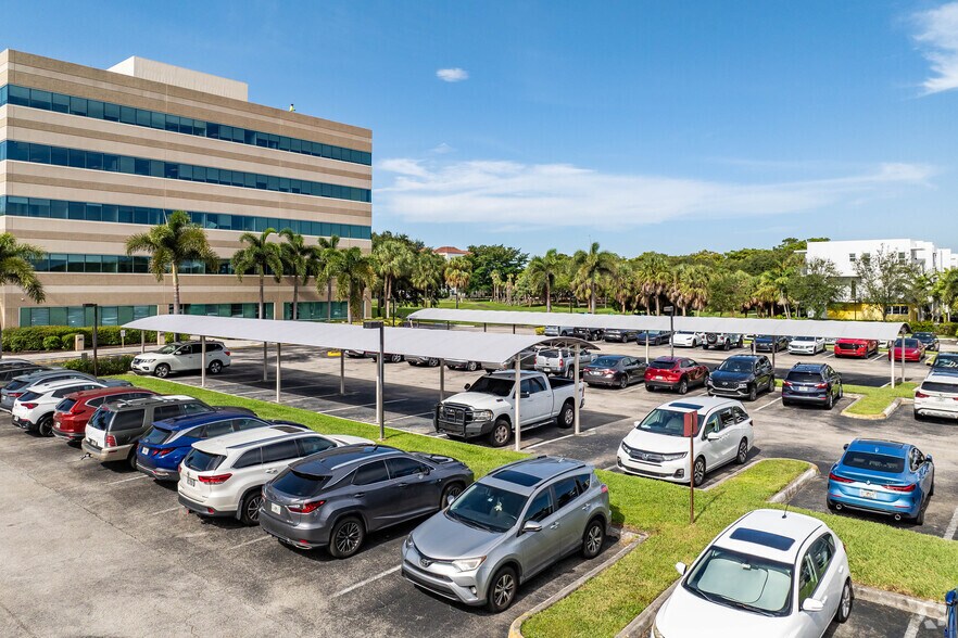 More Photos Of 900 Broken Sound Pky NW, Boca Raton Office For Lease