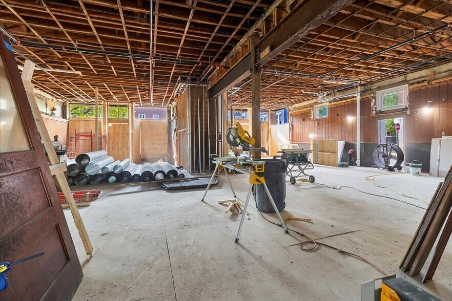 More Photos Of 41 South St, Glens Falls Storefront Retail Residential For Lease