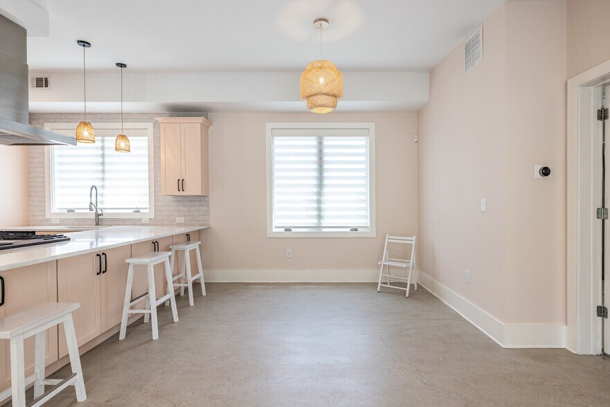 More Photos Of 1651 Pryor Rd SW, Atlanta Loft Creative Space For Sale