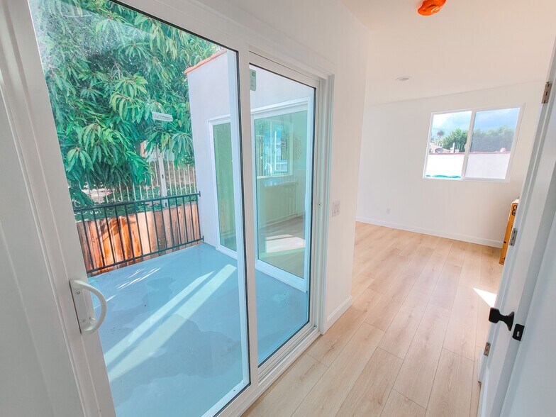 More Photos Of 4212-4216 1/2 Lockwood Ave, Los Angeles Apartments For Sale