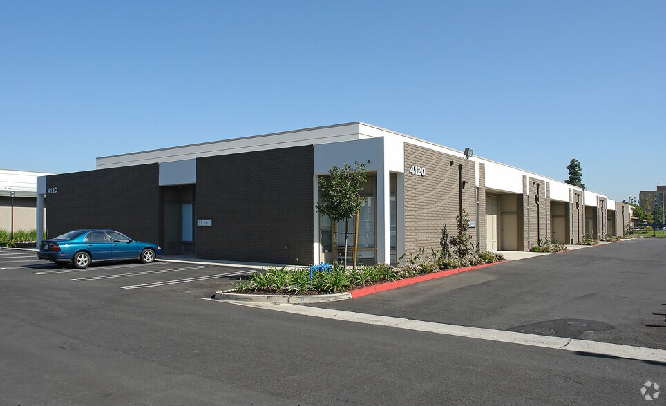 More Photos Of 4120 Birch St, Newport Beach Research And Development For Lease