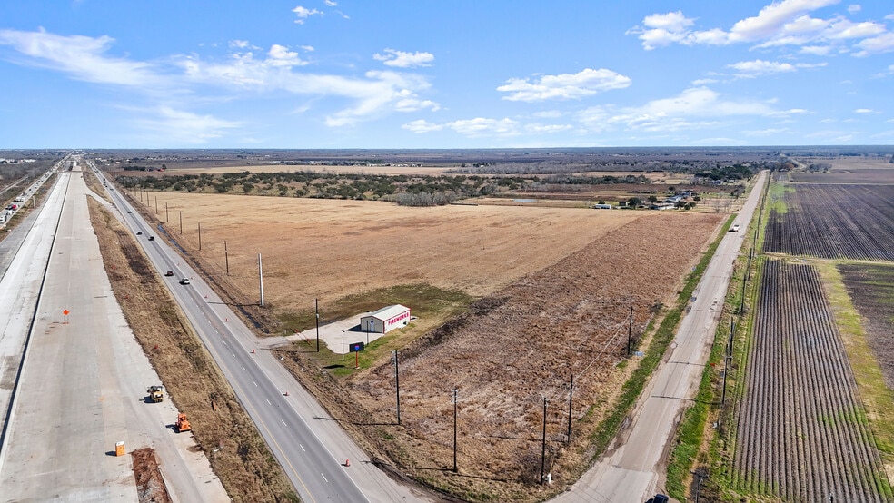 More Photos Of US Highway 59 @ Between CR 221 and CR 116, Hungerford Land For Sale