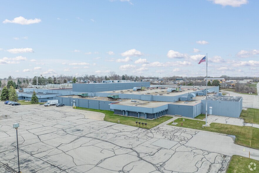 More Photos Of 2620 90th St, Sturtevant Warehouse For Lease