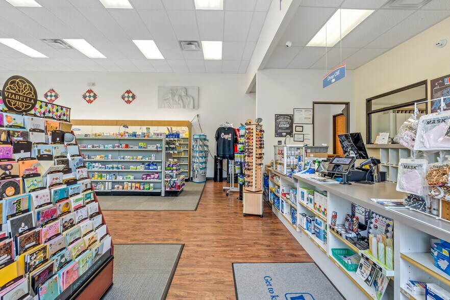 More Photos Of 420 S Denton Tap Rd, Coppell Unknown For Lease