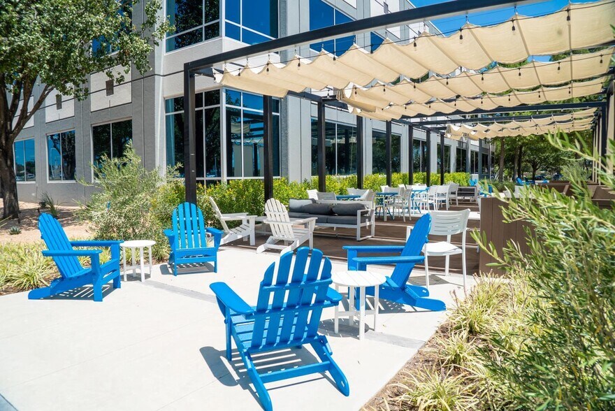 More Photos Of 101 E Old Settlers Blvd, Round Rock Medical For Lease