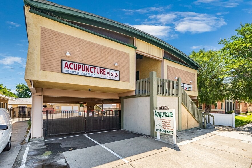 More Photos Of 608 S Harbor Blvd, Anaheim Office For Sale