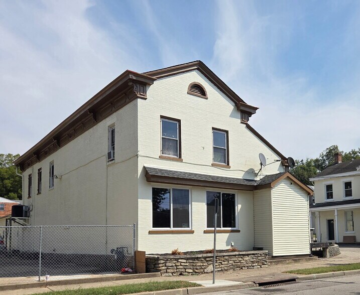 Primary Photo Of 6344 Gracely Dr, Cincinnati Restaurant For Sale