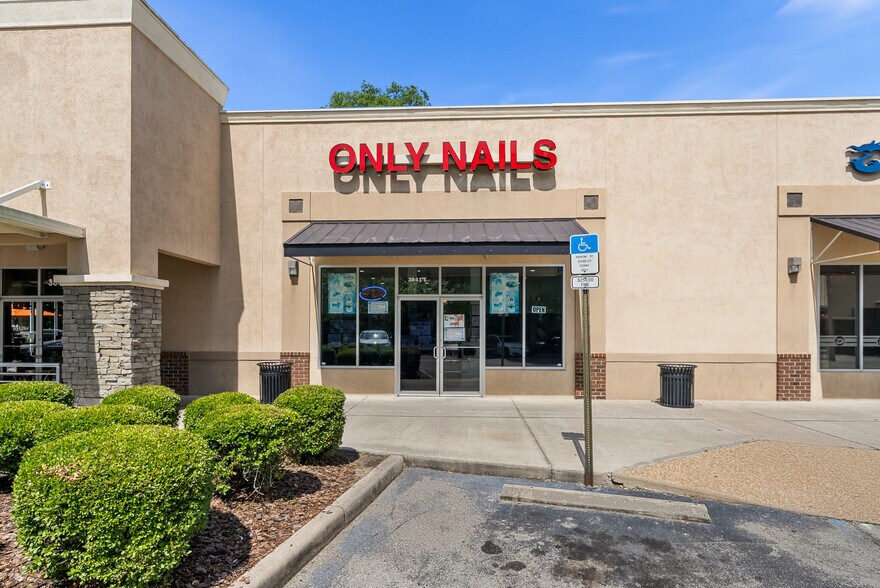 Primary Photo Of 3835-3841 SW Archer Rd, Gainesville Fast Food For Sale