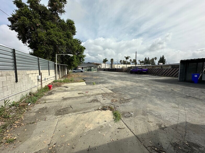 More Photos Of 9625 8th St, Rancho Cucamonga Contractor Storage Yard For Sale