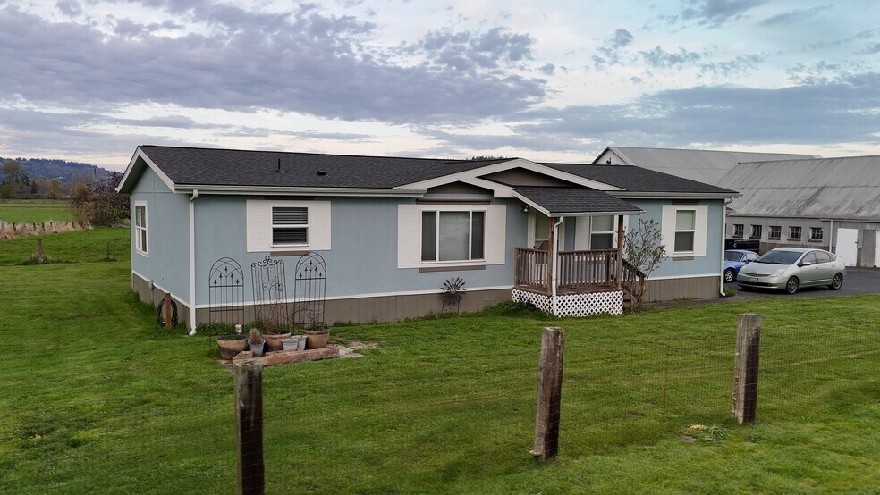 More Photos Of 151 Barlow Point Rd, Longview Land For Lease