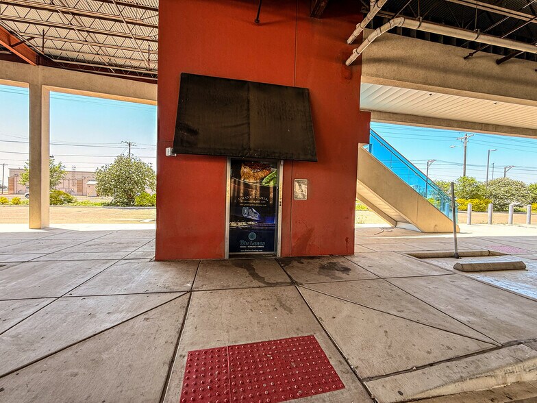 More Photos Of 5112 W Expressway 83, McAllen Bowling Alley For Sale