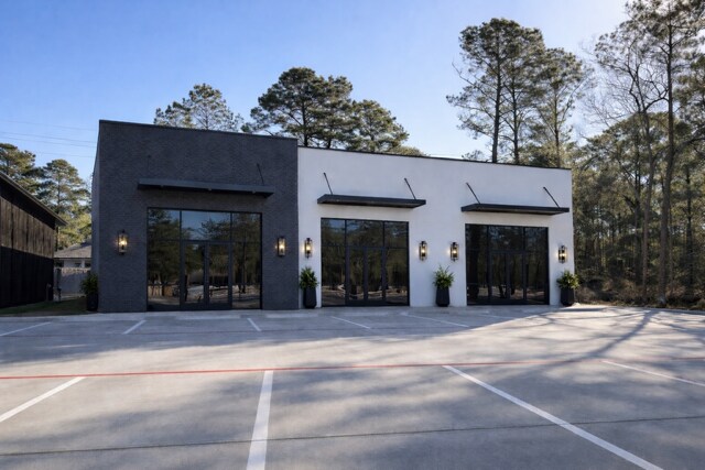 Primary Photo Of 1316 Sendera Ranch Dr, Magnolia General Retail For Lease