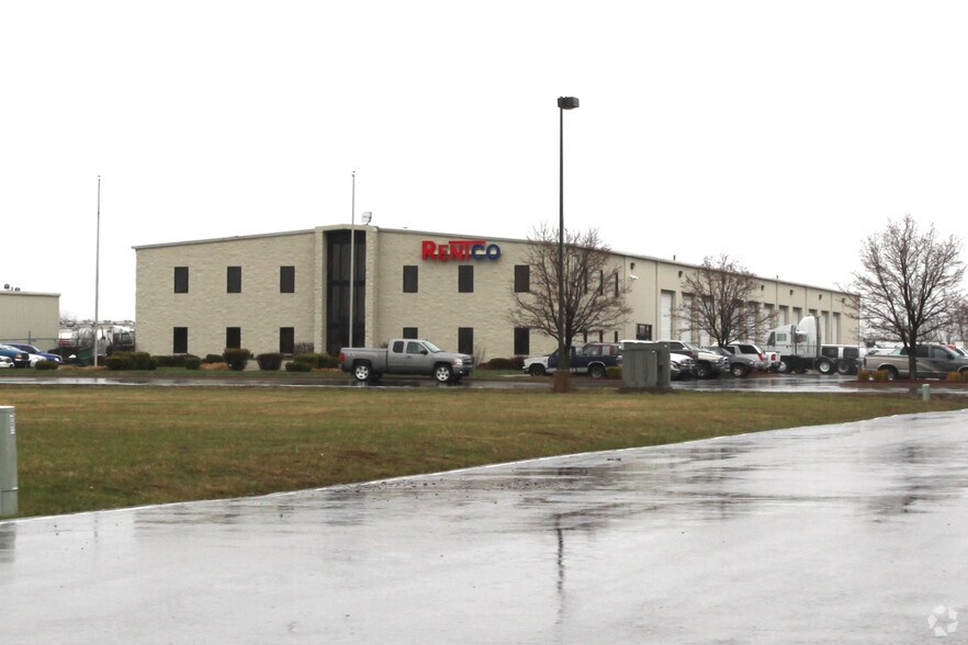 More Photos Of 2807 Sable Mill Rd, Jeffersonville Distribution For Lease