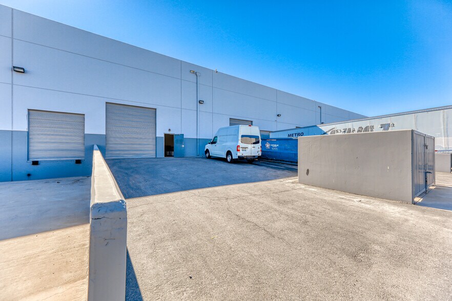 More Photos Of 7725 Commercial Way, Henderson Warehouse For Lease