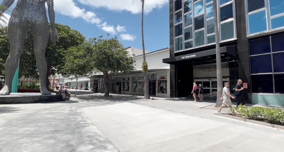 More Photos Of 401-407 Lincoln Rd, Miami Beach Office For Lease