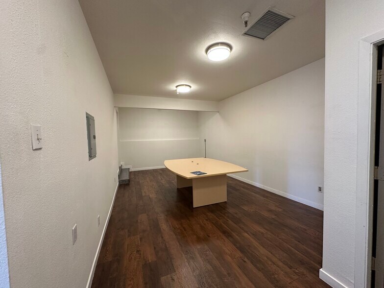 More Photos Of 1800 El Camino Real, Menlo Park Office For Sale