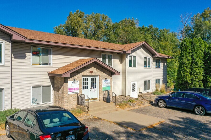 More Photos Of 1401-1405 Silver Lake Rd, New Brighton Medical For Lease