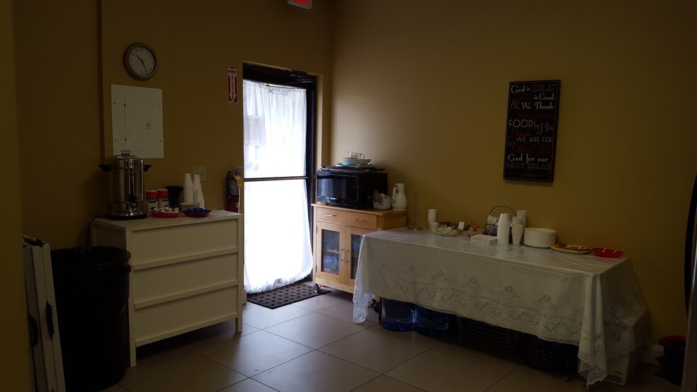 More Photos Of 10250-10352 W Sample Rd, Coral Springs Storefront Retail Office For Sale